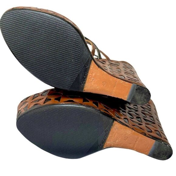 ALAIA Paris Leather Wedge Sandals - Picture 11 of 16